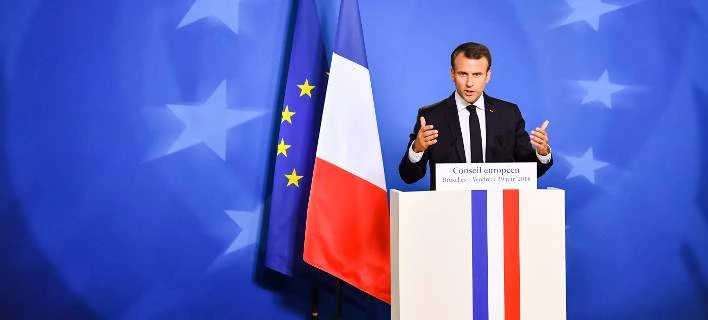 Μακρόν: Η Γαλλία δεν θα ιδρύσει μεταναστευτικά κέντρα κλειστού τύπου – Υποστηρίζει τη συμφωνία για το μεταναστευτικό